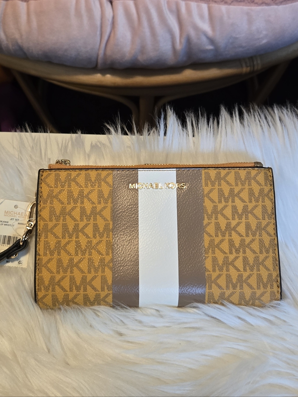 MICHAEL KORS Signature Stripe Wristlet - Brown/Tan/White